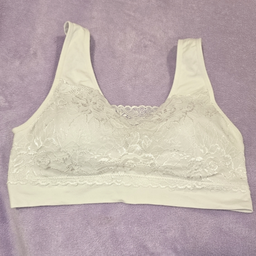 Elegant Lace Bralette - White